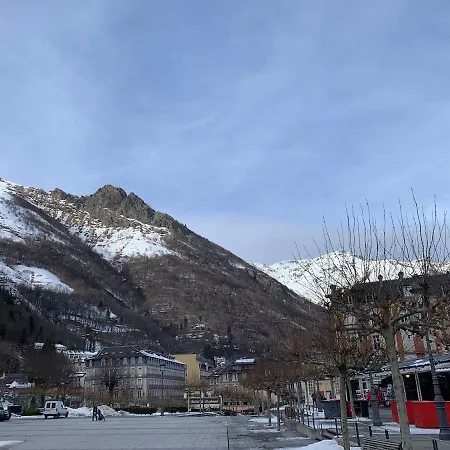 Chalet Cosy 6-8 People, Free Parking Alpehytte *