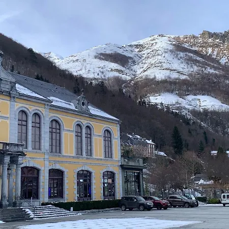 Chalet Cosy 6-8 People, Free Parking Alpehytte